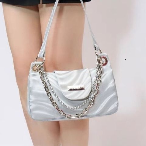 Mercerized Silver High-End Feel Underarm Crossbody Chain Trendy Sweet Cool Bag for Women ddmymoon