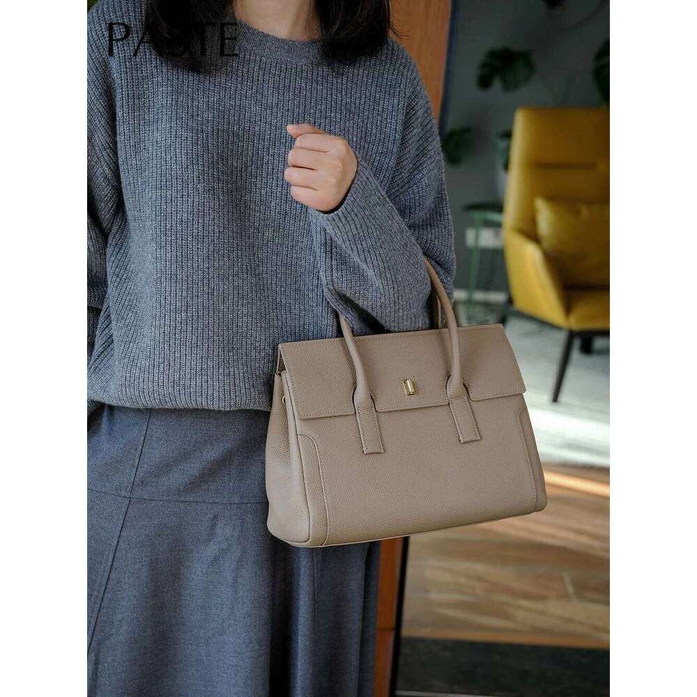 New high-end feeling classic gray business handbag simple natural cowhide women's office commuter women's shoulder bag