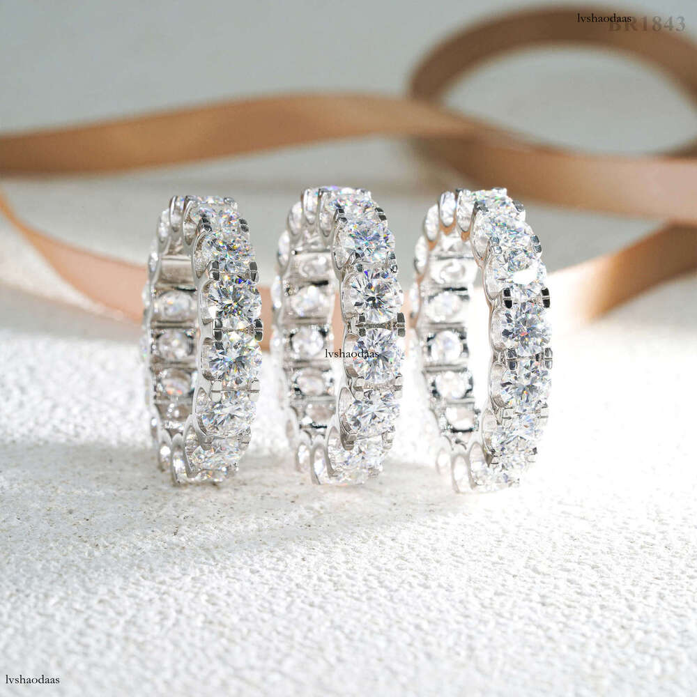 Hip Hop Silver Inlaid 5.0MM Round Moissanite Row Unisex Fashion Full Diamond Ring Band