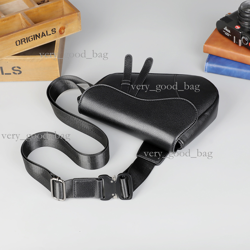 Men's Solid Color PU Leather Saddle Bag Shoulder Crossbody Chest Bag Stylish Durable Versatile Practical Casual Travel Fashionable Trendy