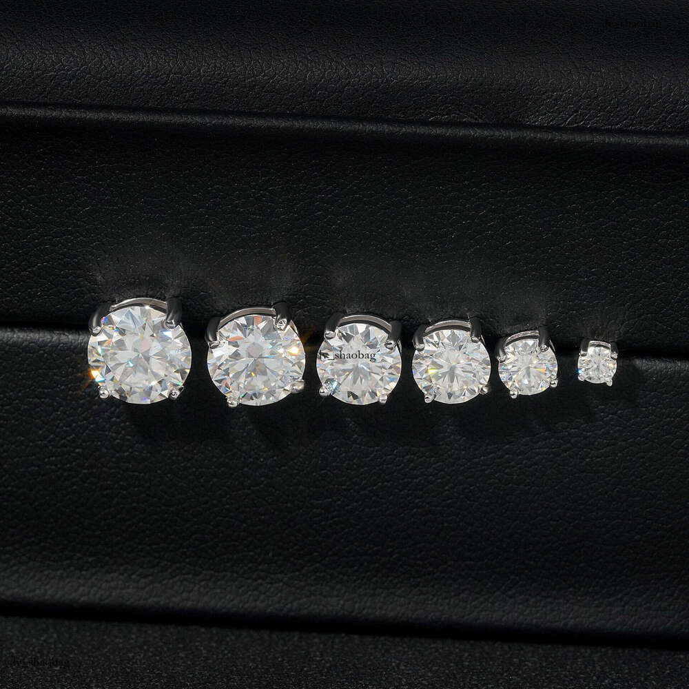 Classic Four-Prong Sier Inlaid D Color Moissanite Unisex Stud Earrings Jewelry