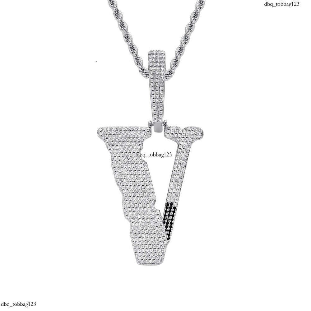 Full Dia Large V Pendant Necklace Trendy Brand Hip Hop Personality Jewelry