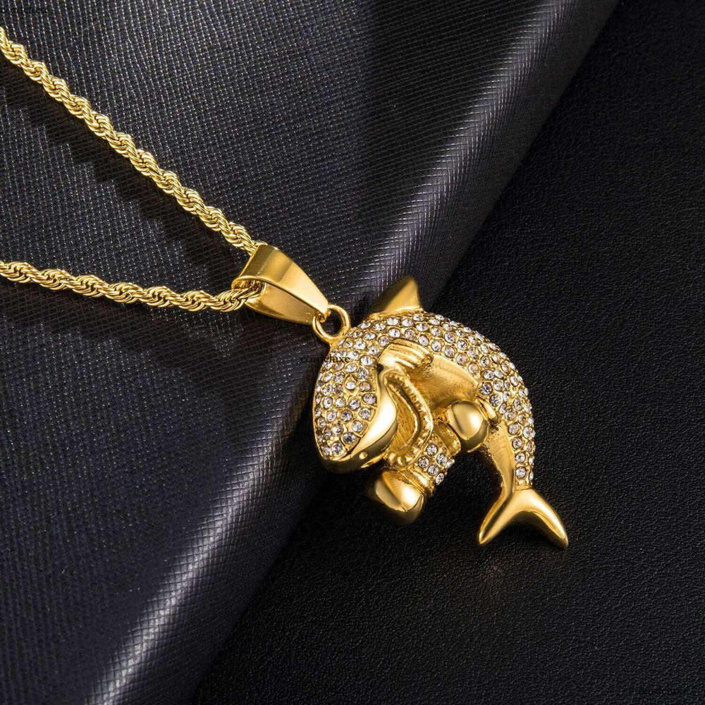 New Fashion Gold Plated Stainless Steel Bling Dia Mens Shark Pendant Chain Necklace personalized Hip Hop Rapper Jewelry Gifts for Men