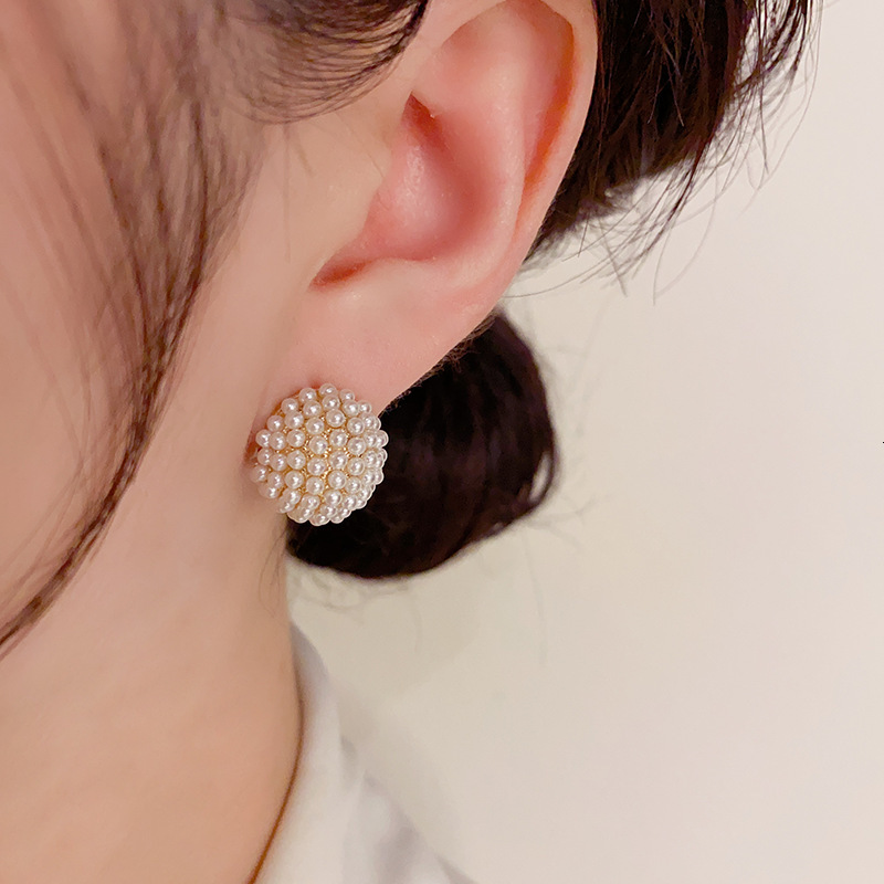 TikTok Same Style Sweet Fashion Cute Pearl Hoop Niche Design High-end Elegant Exquisite Earrings