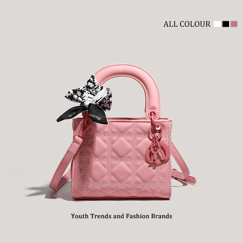 Designer's High-value Matte Embroidery 2025 New Fashionable Multifunctional Handbag, Single Shoulder Crossbody Bag, Suitable For Women's Com