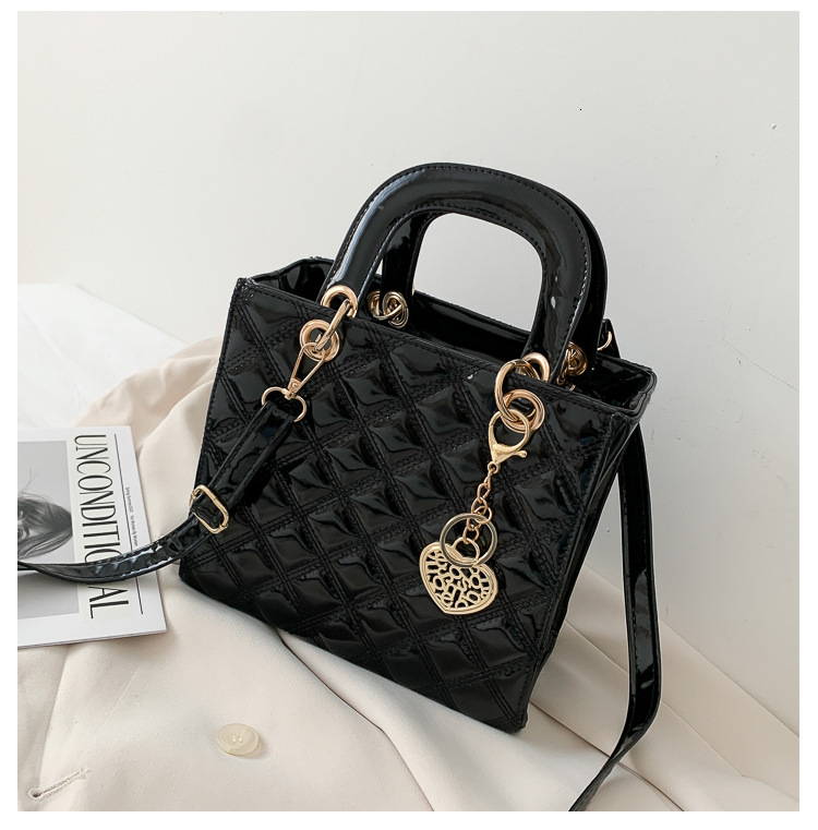 Free Shipping Designer's New Women's Small Bag 2025 New Korean Style Multifunctional Shoulder Crossbody Bag Princess Diana Bag