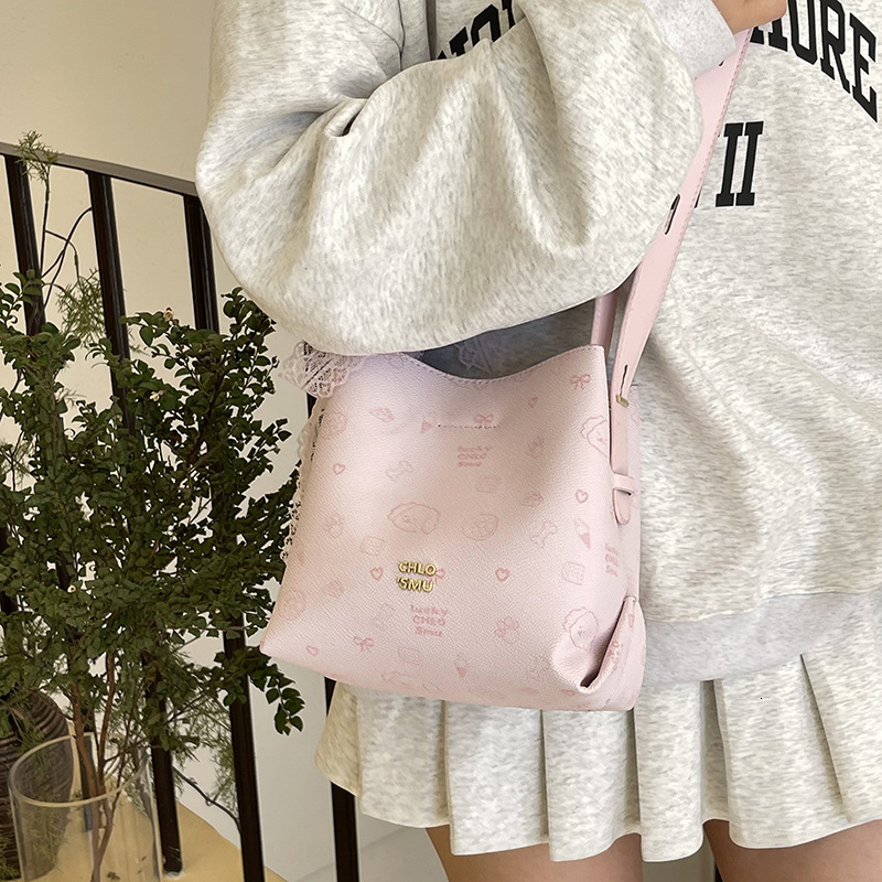 New Women's Cartoon Cylinder Bag Designer Bag Fashion Versatile Handbag Cross-border Wholesale Shoulder Bag Luxury Bag Simple Retro Crossbody Bag