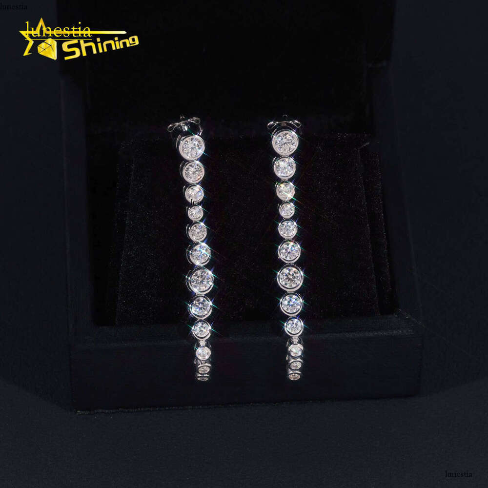Fashion Jewelry Iced Out Bezel Design Sier Women Fine Custom VVS Moissanite Earrings Daily Wear