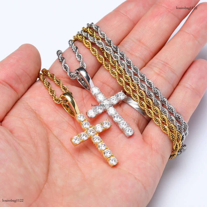Iced Out VVS Moissanite Cross Pendant Necklace Versatile Choker Live Broadcast