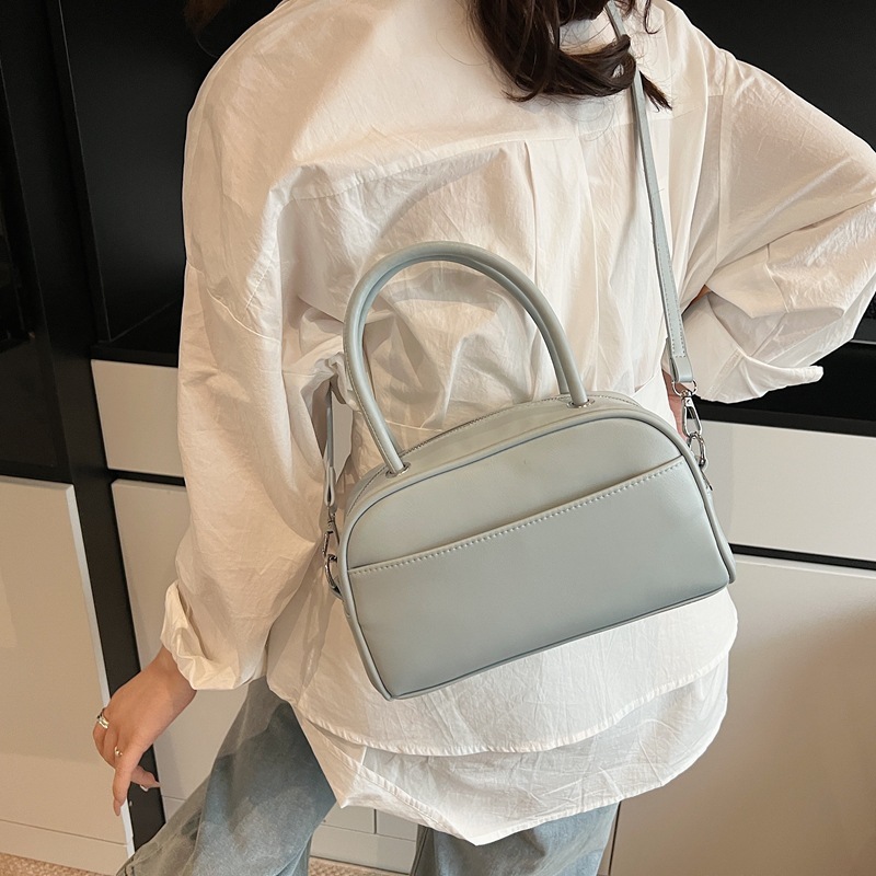 European And American Retro Boston Handbag For Women 2025 New High-end Simple Shoulder Designer Bag Crossbody Bag Elegant Trendy Luxury Bag Commuter B