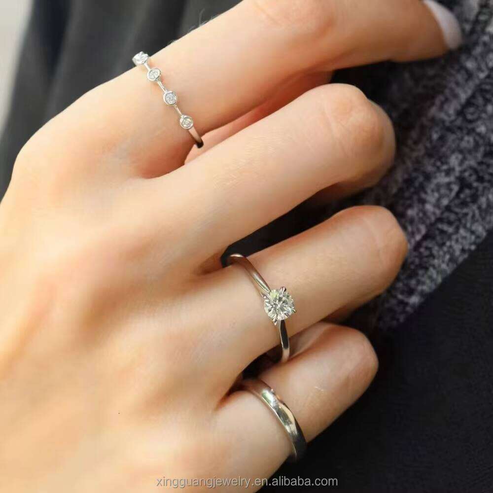 Beauty Simple 4 Prongs 1.0CT Round D/VVS Moissanite Solitaire 14K Yellow/White Gold Ring Women Wedding Engagement Jewelry