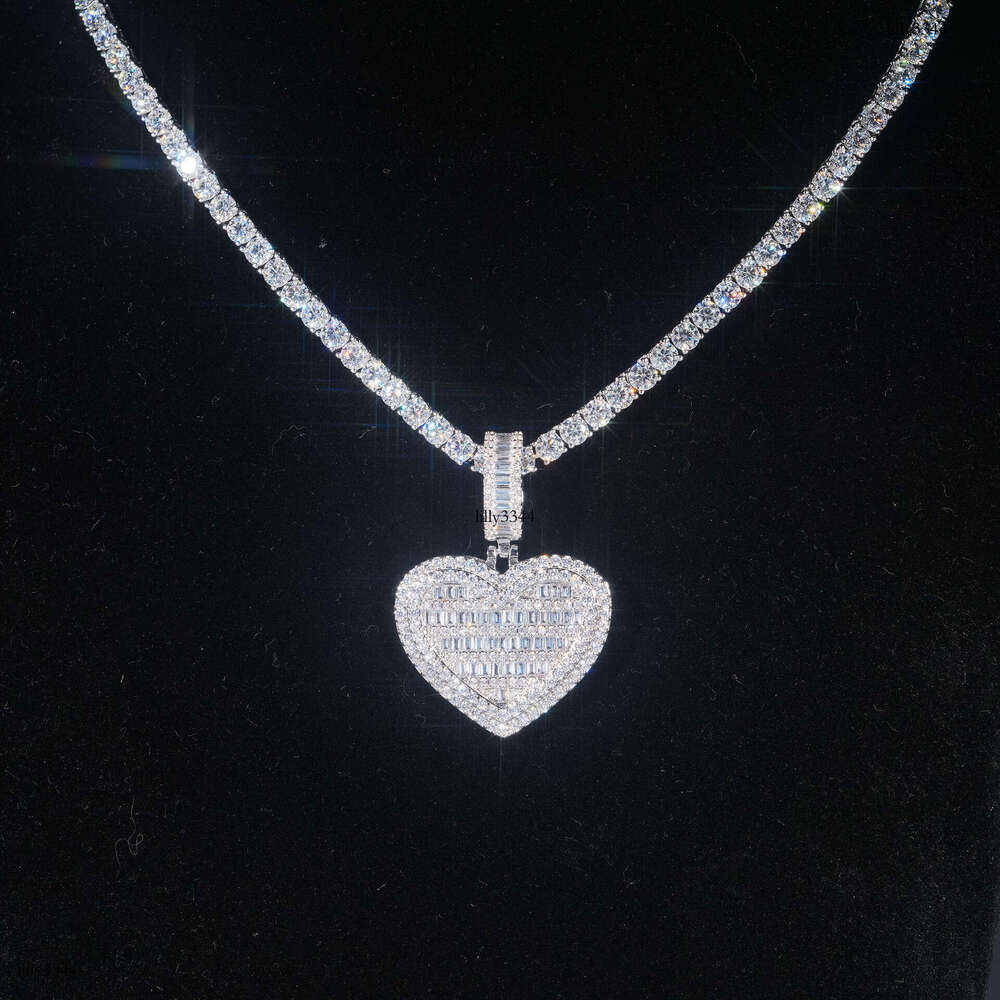 Trade Exclusive Heart-Shaped Sterling Silver Inlaid 5A Moissanite chain Pendant Jewelry Compatible with 6.5mm Necklace
