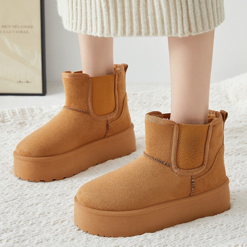 Free delivery designer woman boots Short boots low cut boots wear resistant and non slip casual boots