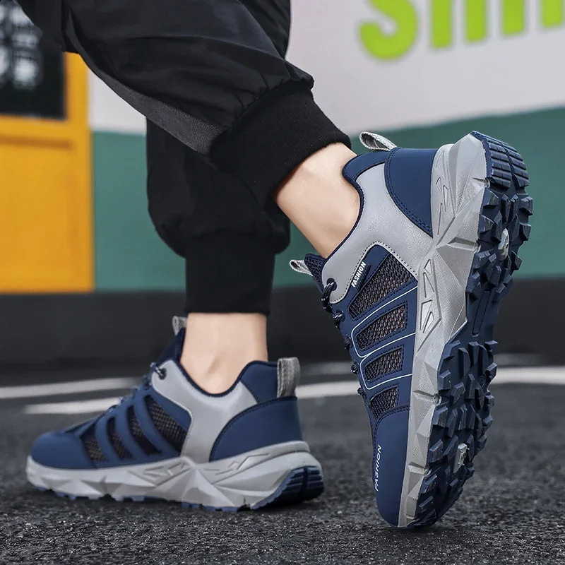 Summer Breathable Mesh Soft Outdoor Hiking Shoes Flat and Casual Professional Anti-slip Travel Wading Shoes for Men 250805