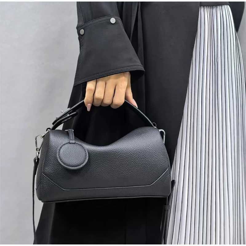 Luxury Womens Bag Genuine Leather Small Square Bag Ladies Boston Handbag Retro Versatile Commuter Crossbody Bag Clutch Tote Z250809
