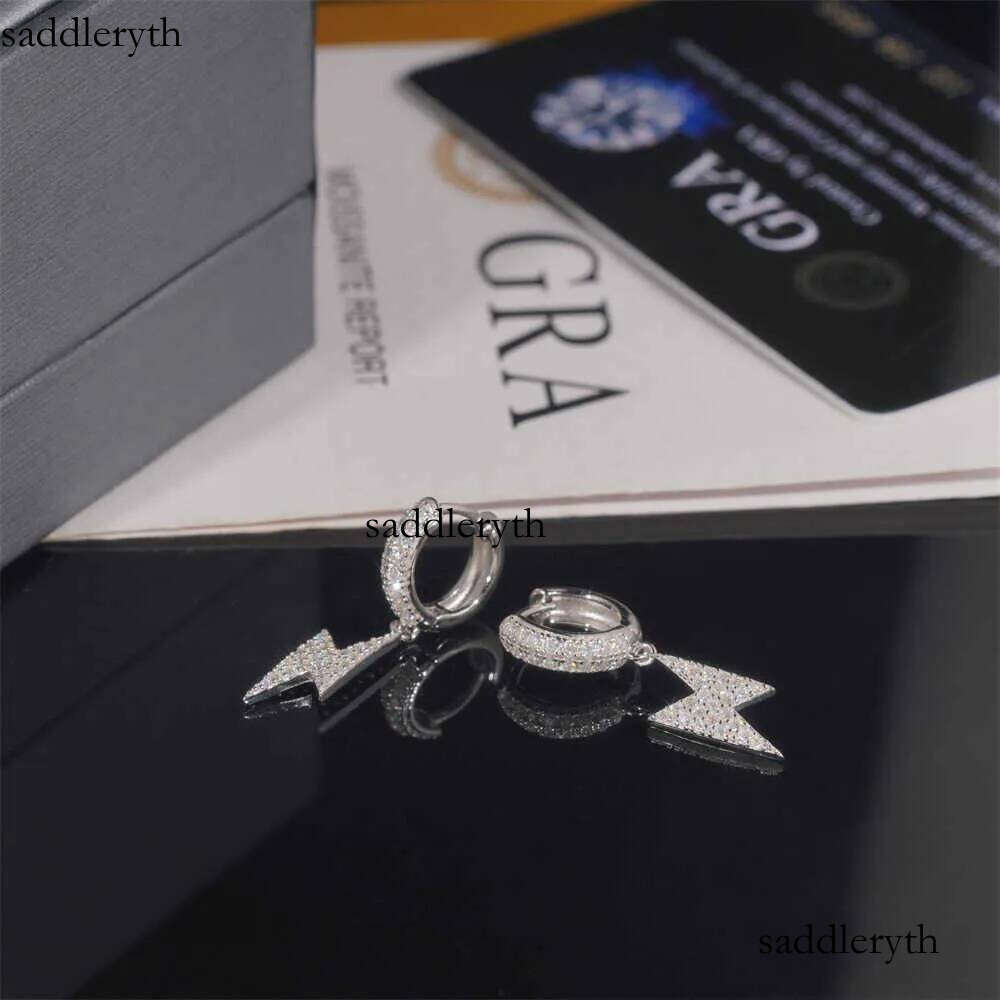 Super Yue New Design Lighing Sier High end Jewelry vvs vs. Moissanite Hip hop Personalized Pendant Earrings d5