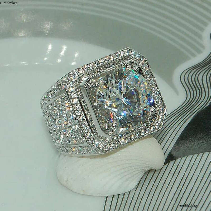 Stunning New Arrival Fashion Jewelry Sterling Sier White Sapphire Round Cut CZ Zirconia Party Women Wedding Engagment Men Ring