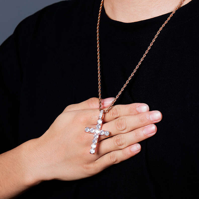 Hip Hop Dia-Encrusted Cross Sterling Silver Pendant for Men, Simple and High-End Twist Chain Necklace