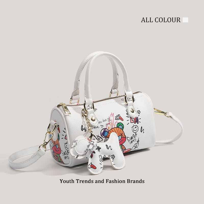 2025 New Graffiti Handbag Bear Bucket Fashion Single Shoulder Crossbody Bag ddmymoon