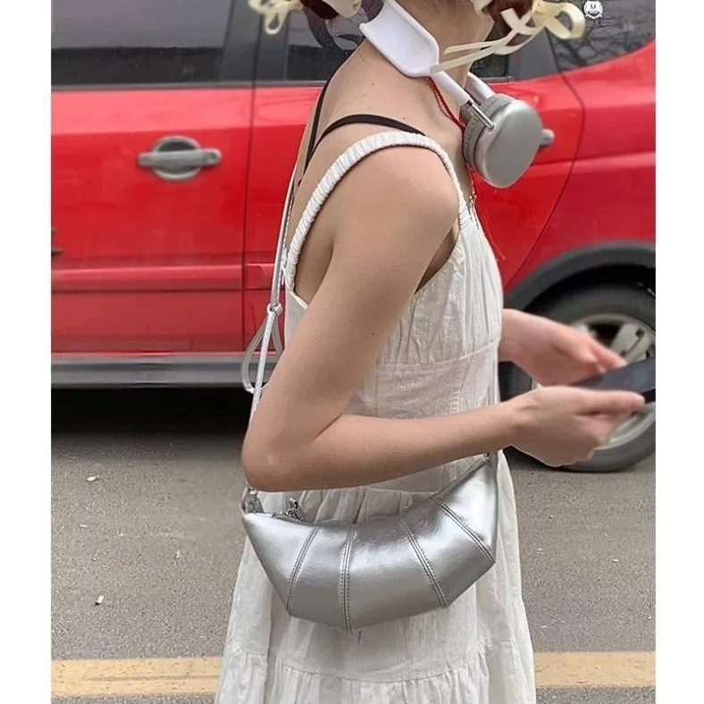 Sweet Small Dumpling Croissant Versatile Crossbody Shoulder Bag ddmymoon