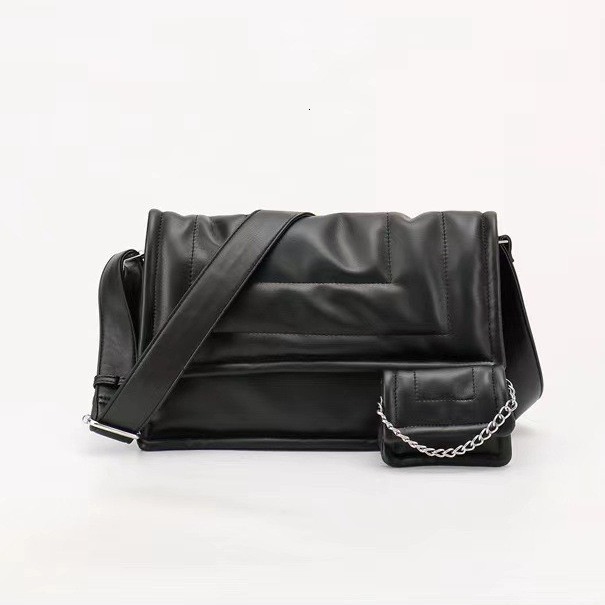 Premium 2025 New Soft Leather Large Capacity Single Shoulder Crossbody Cloud Tote Simple Bag ddmymoon
