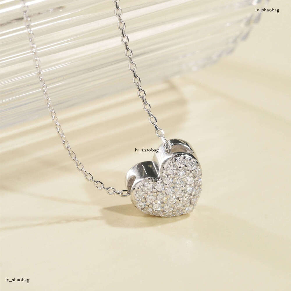 Hip-Hop Sier Inlaid D Color Moissanite 12mm Heart-Shaped Fashion Commuting Simple Personality Collarbone Chain
