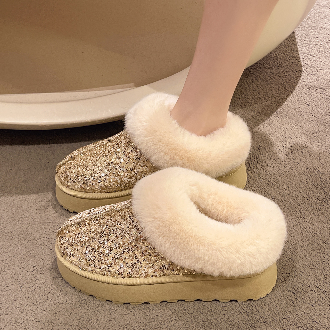 new Free delivery designer woman boots Cotton boots with plush midsole snow boots personalized warm cotton shoes