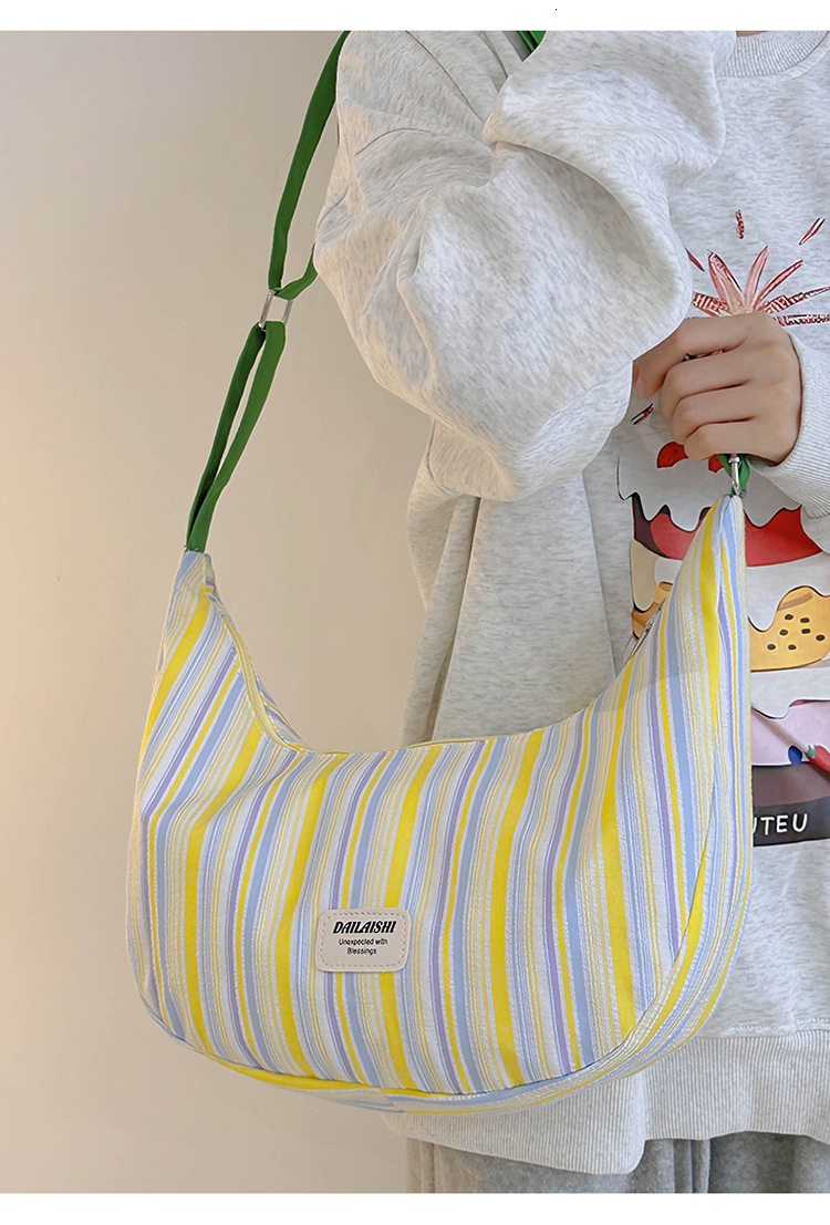 New Women's Canvas Trendy Designer Bag 2025 Fashion Popular Shoulder Bag Large Capacity Tutoring Commuting Crossbody Luxury Bag Dumpling Bag