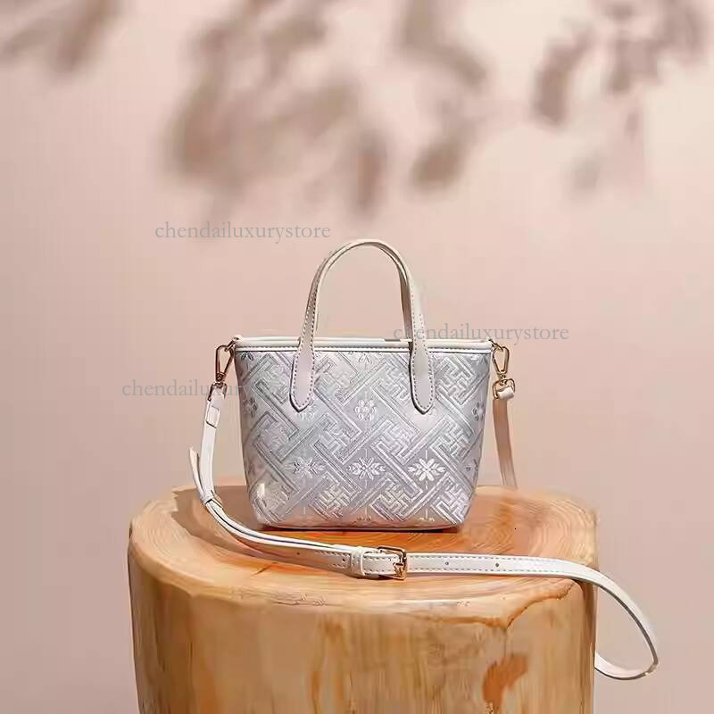 Free Shipping Designer Brocade MINI Tote Bag Women's Handbag New Fashionable Commuter Premium Single Shoulder Crossbody Bag Shopping Bag