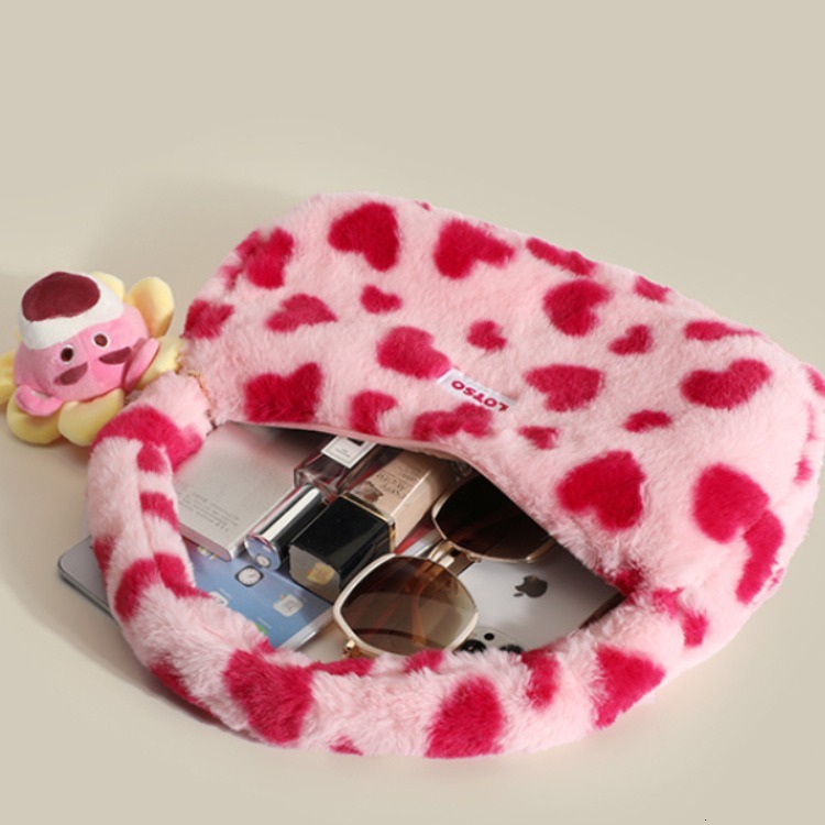 Strawberry Cute New Cartoon Underarm Small Bag Plush Heart Single Shoulder Handbag ddmymoon