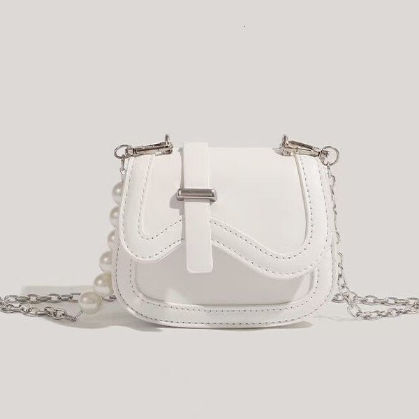 Summer Textured Niche Pearl Chain Crossbody Fashion Mini Silver Handbag for Girls 2025 New Trend ddmymoon