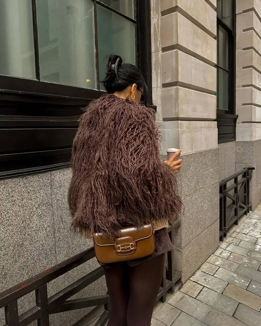 Women's Brown Loose Faux Fur Coat Female Solid Round Neck Winter Fashion Warm Jacket Casual Chic High Street Thicken Outerwear
