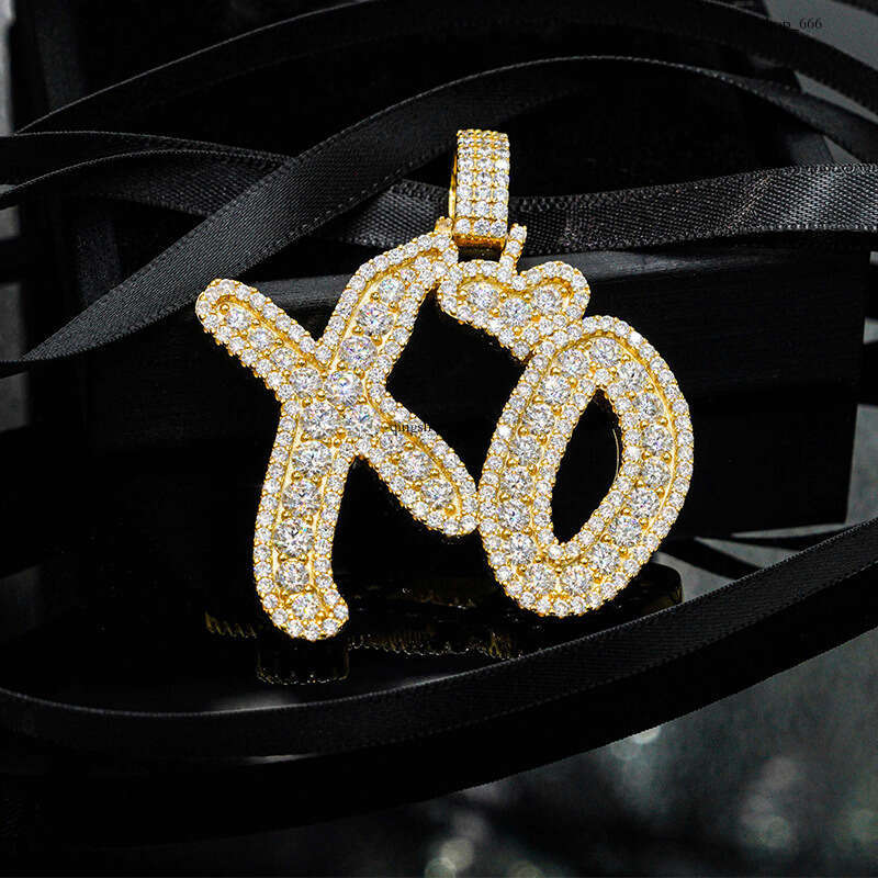 Hiphop Personality Iced Out VVS XO Full Dia Inlaid D Color Moissanite Necklace Pendant Hot Sale