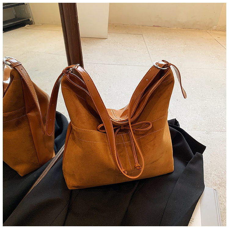 Vintage Women's Commuter Tote Bag 2025 High-end Niche Designer Bag Retro Versatile Matte Luxury Bag Simple Shoulder Crossbody Bag