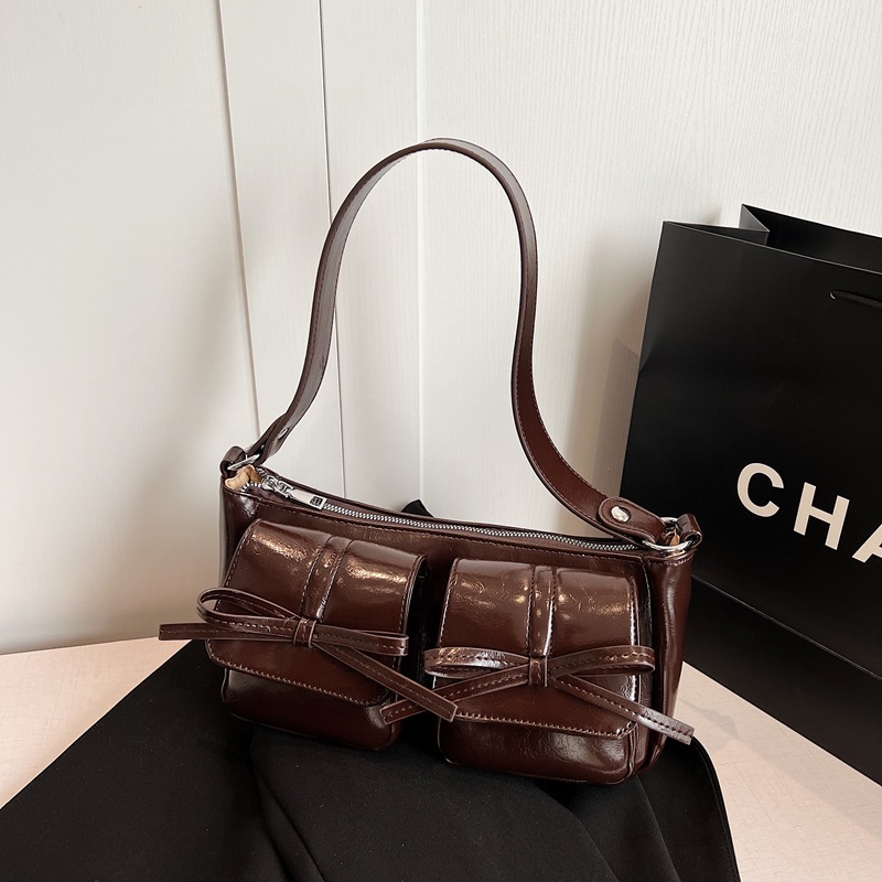 New Casual Personality Designer Bag Simple Multi-pocket Retro High-end Niche Single Shoulder Women's Bag Cross-border Wholesale Small Luxury Bag 