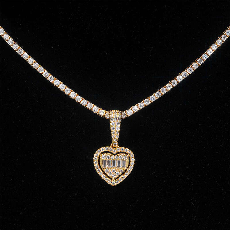 Hot Selling Personalized Heart Pendant Sterling Silver Inlaid Moissanite chain Can Be Worn 6.5m Necklace Trade Special