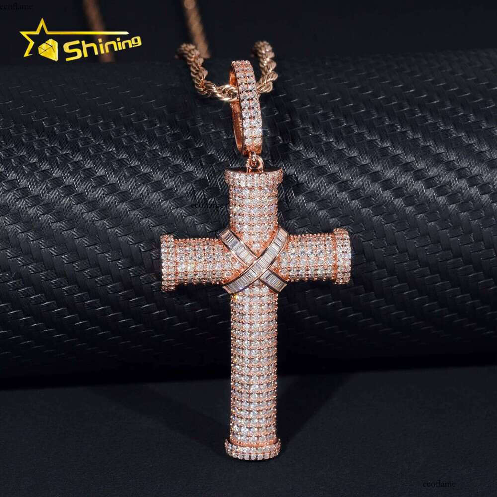 Stock Iced Out Jewellery Hip Hop Sier Gold Plated VVS1 Moissanite Dia Cross Pendant