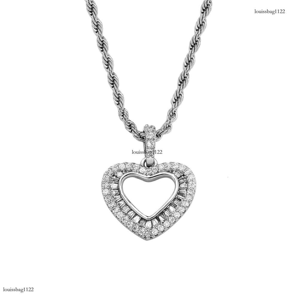 Hollow Heart Braided Moissanite chain Hip-Hop Accessories Sweater Chain Women Pendant Necklace Jewelry
