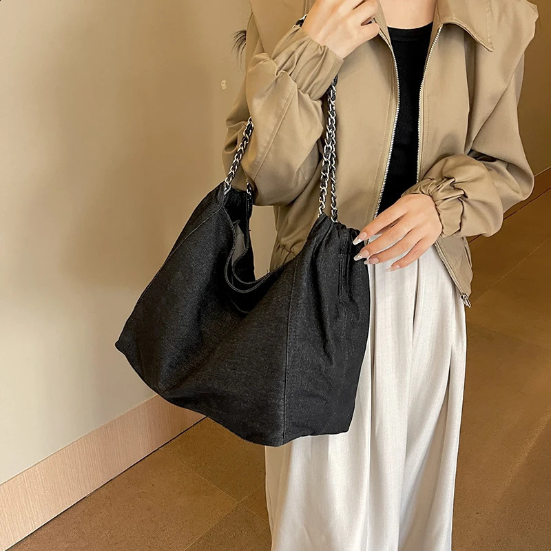 Chic Style Big Chain Shoulder Tote Bags For Women Handbags Denim Fabric Pure Color Large Capacity Shoppers 250809