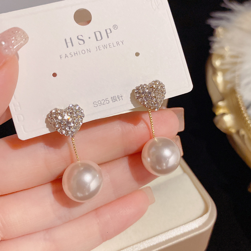 A Two-Way Pearl and Dia Heart Niche Sier Needle Studs 2022 New Trendy Elegant Girl Earrings