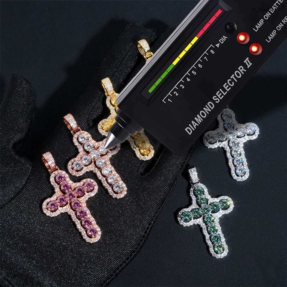 Iced Out VVS Inlaid Colorful Moissanite Hip Hop Necklace Cross Pendant Jewelry
