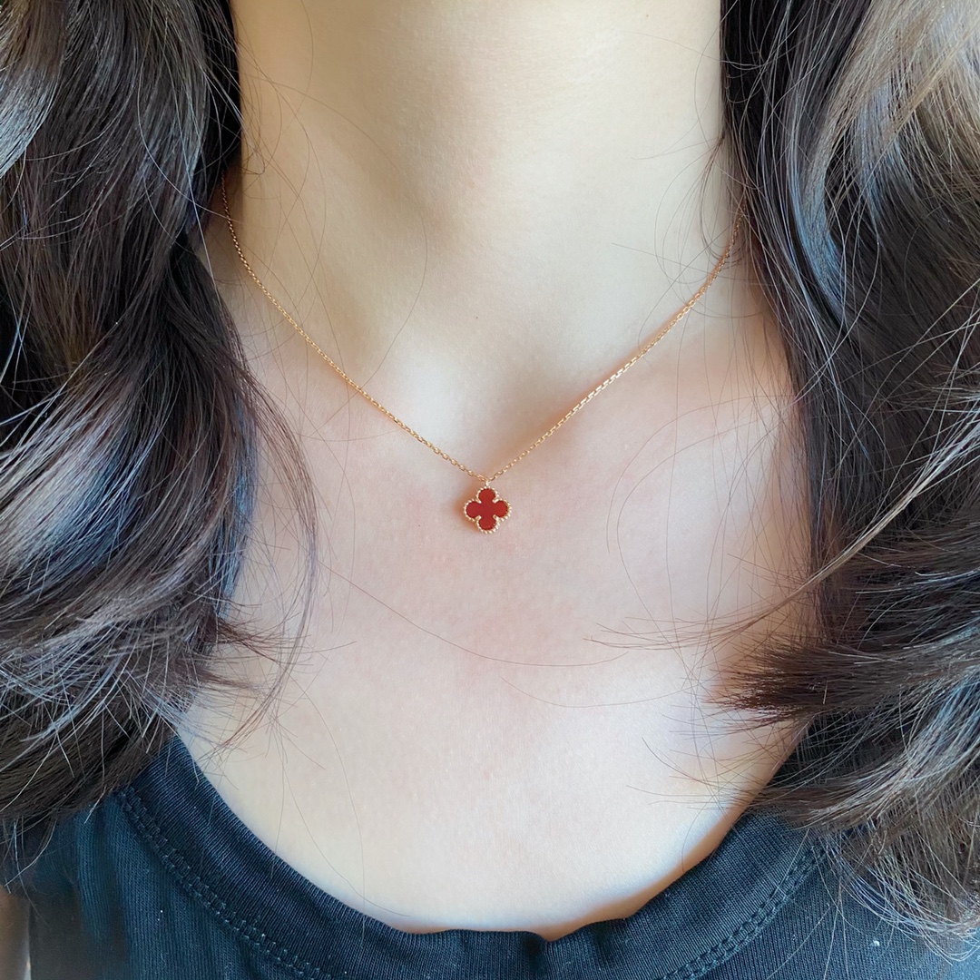 four leaf clover suit Bracelet Made of copper silver content 18K gold plating official reproductions European size classic style with box 084