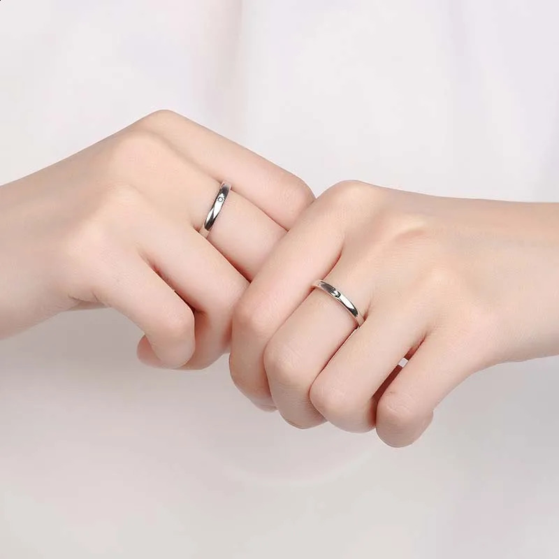 2Pcs Sliver Color Sun Moon Couple Rings for Women Men Simple Heart Matching Open Adjustable Finger Ring Set Wedding Jewelry Gift 250805
