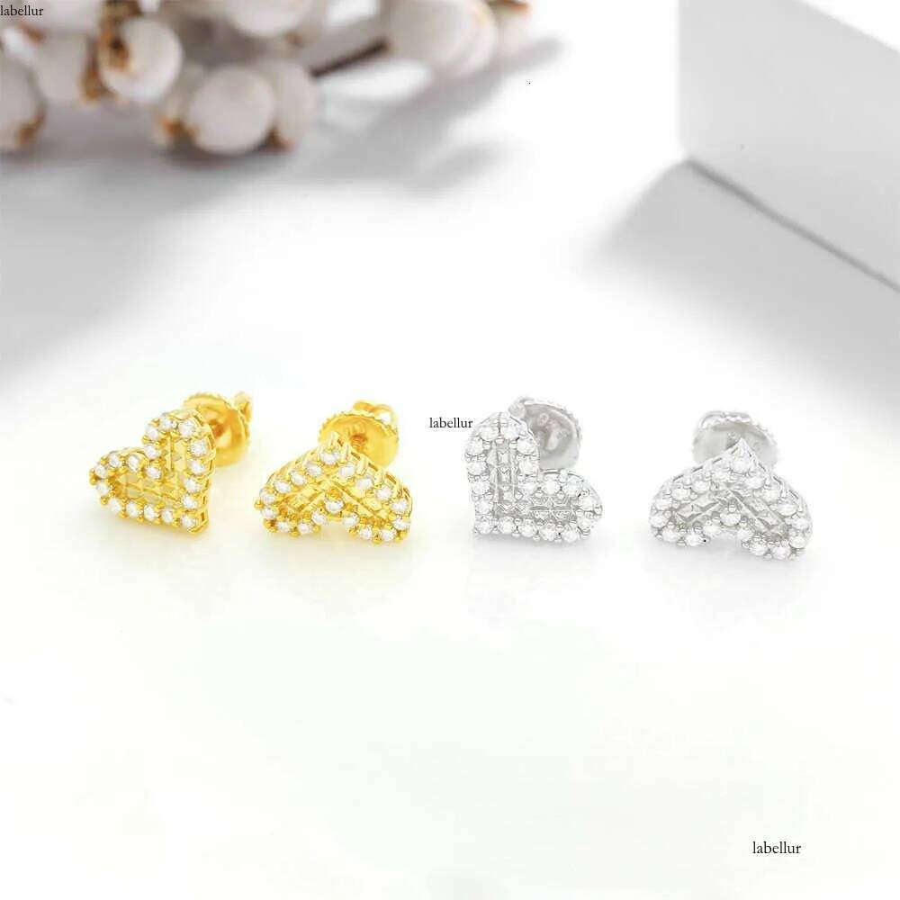 Ins2022 new mens and womens heart-shaped hip-hop jewelry VVSs pure sier with Mozambique earrings