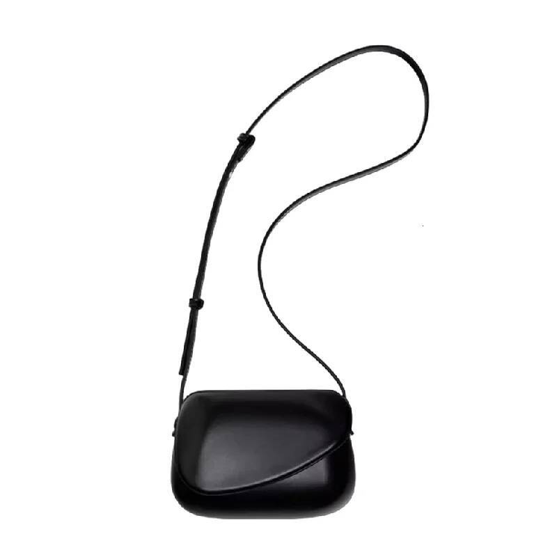 Small Leather Saddle Armpit Bags For Women 2025 Summer Chain Shoulder Crossbody Bag Ladies Vintage Underarm Handbags Bolsa