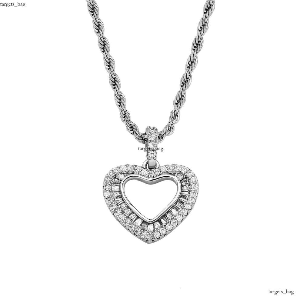 Hollow Heart Braided Moissanite chain Hip-Hop Accessories Sweater Chain Women Pendant Necklace Jewelry