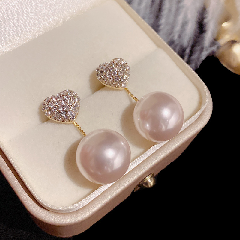 A Two-Way Pearl and Dia Heart Niche Sier Needle Studs 2022 New Trendy Elegant Girl Earrings