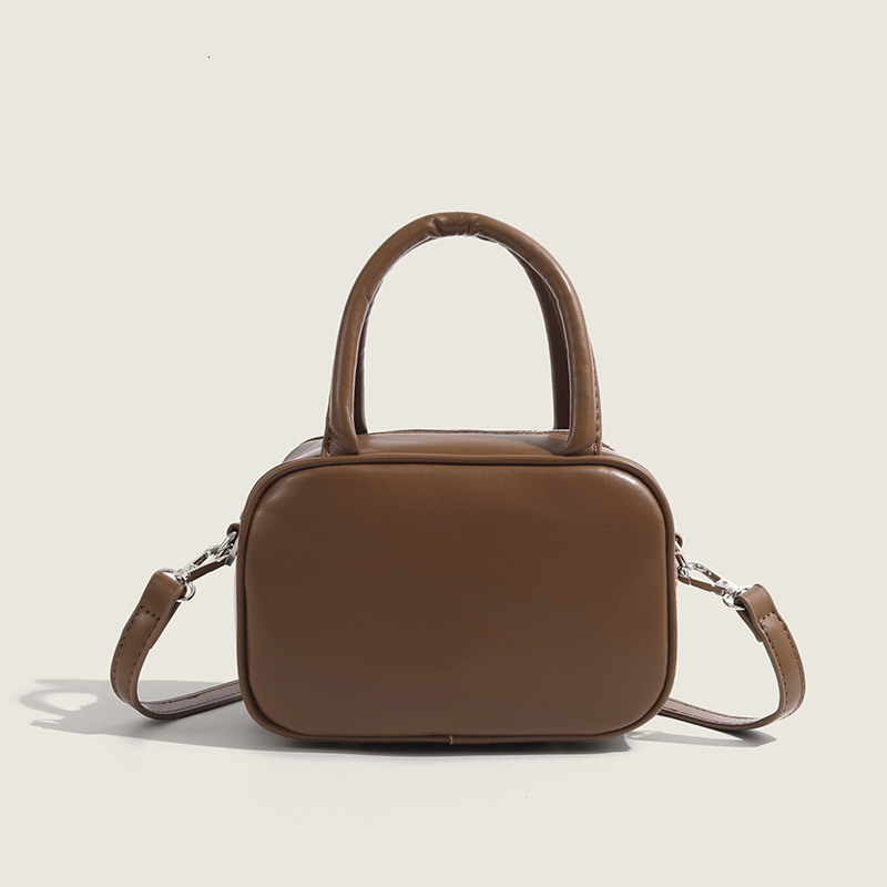 2025 Korean Version French Style Versatile Handheld Small Square Casual Single Shoulder Crossbody Bag ddmymoon