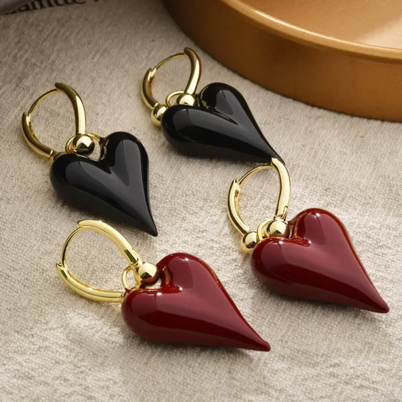 Fashion Jewelry Temperament Enamel Heart Dangle Earrings For Girl Women Gifts Pretty n Ear Accessories 250805