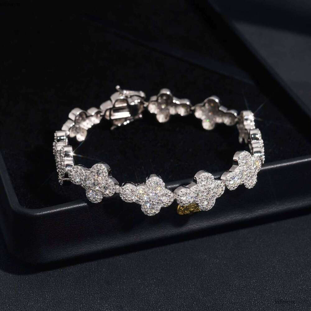 Hot Sale GRA Hip Hop Popular 13mm VVS Dia Sterling Sier Iced Out Cuban Link Chain Moissanite Cross Bracelet for Men